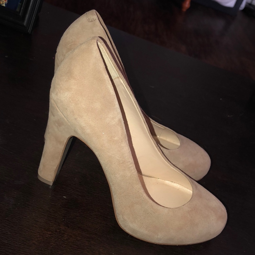Nine West Nude Pumps